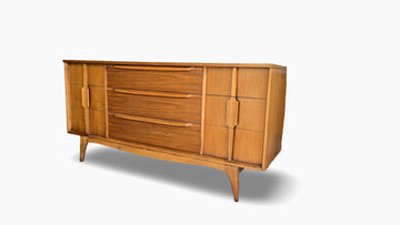 Thomasville 9 Drawer Dresser